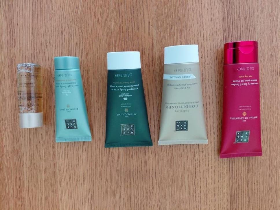 Nieuwe Rituals Cadeauset (Travel sizes), Sieraden, Tassen en Uiterlijk, Uiterlijk | Lichaamsverzorging, Nieuw, Bodylotion, Crème of Olie