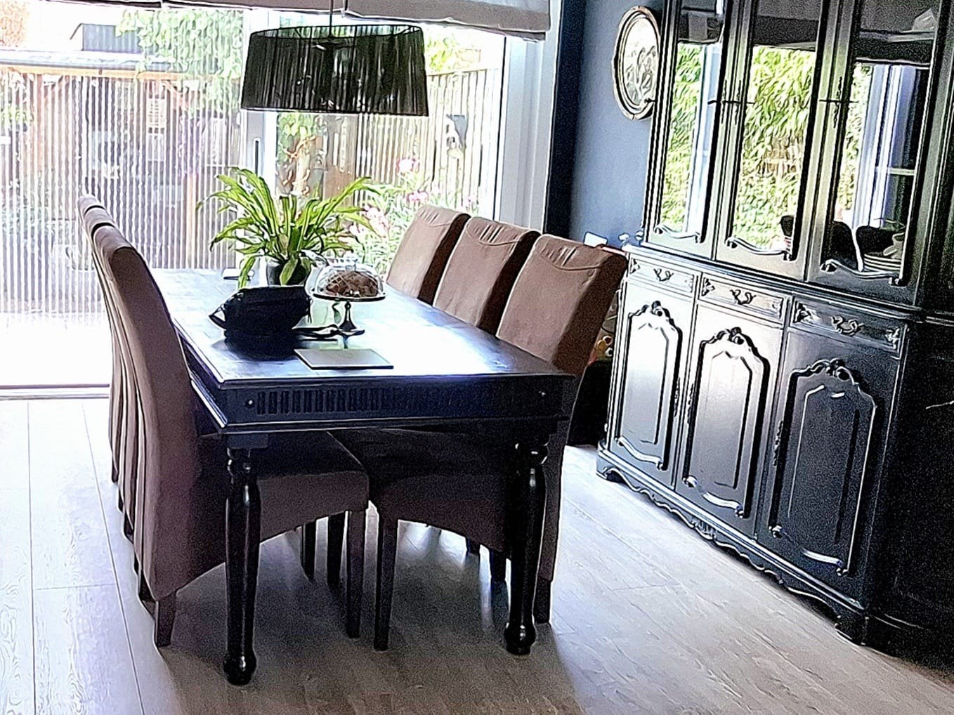 Zware houten eettafel / eetkamertafel zwart geverfd., Huis en Inrichting, Ophalen, Gebruikt, 50 tot 100 cm, 150 tot 200 cm