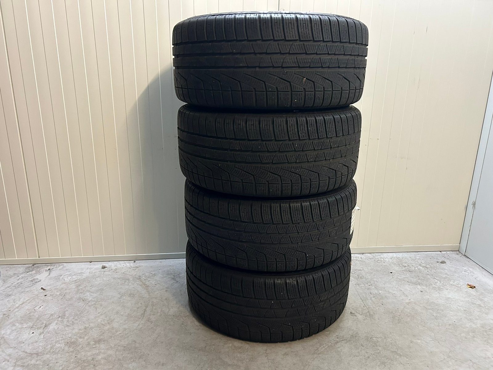 Originele Audi RS4 RS5 B9 sport 20 inch winter Pirelli AO, Auto-onderdelen, Ophalen, Audi, Gebruikt, 275 mm