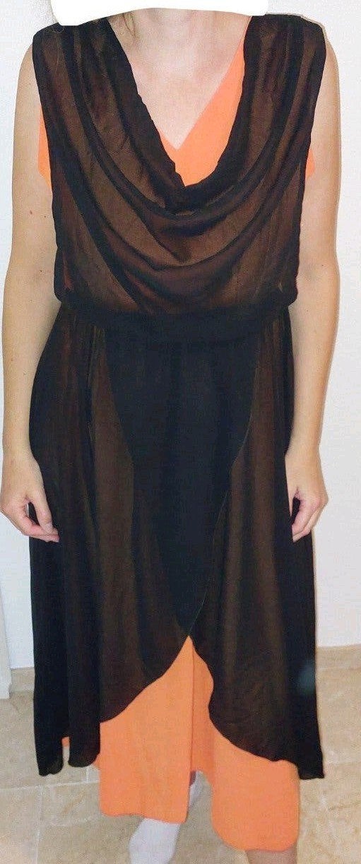 Elegante Zwarte Overlay Jurk met Oranje Onderjurk, Maat 38/40 (M), Zwart, Ophalen of Verzenden, Knielengte