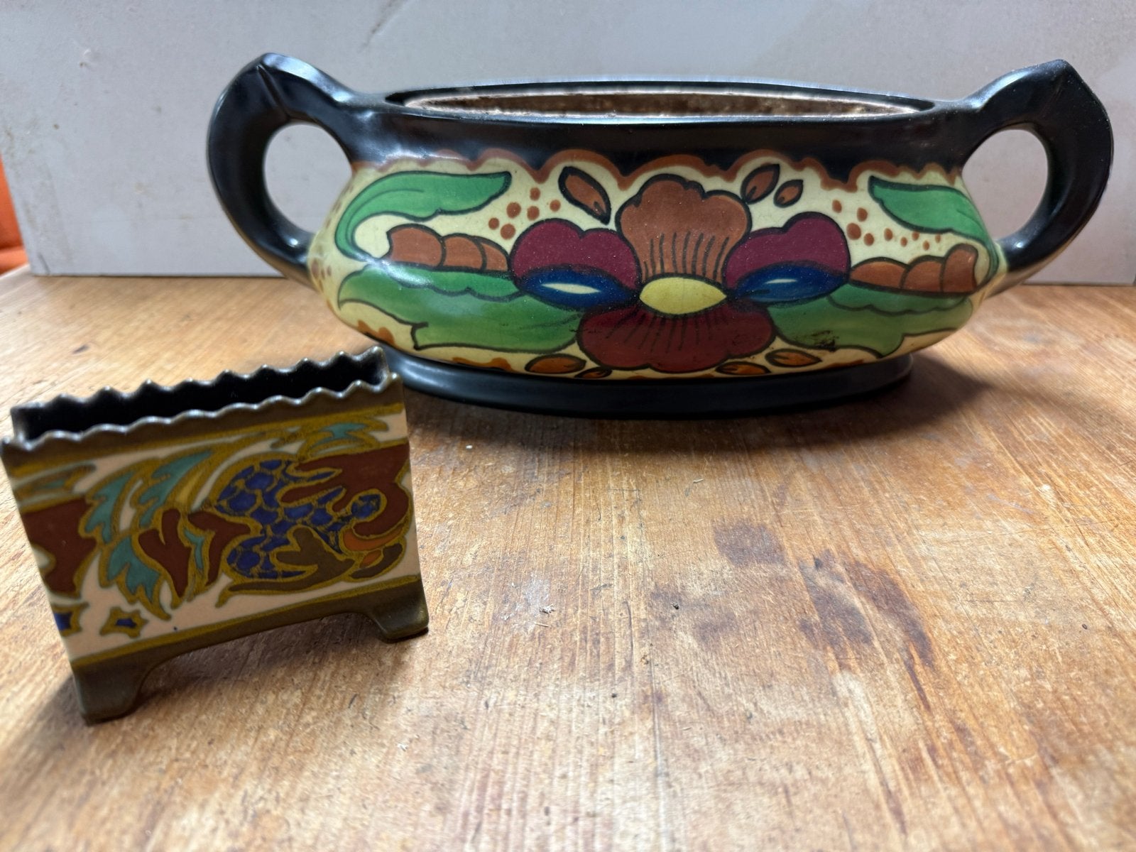 Plateel bloempot en postbusbakje, Ophalen