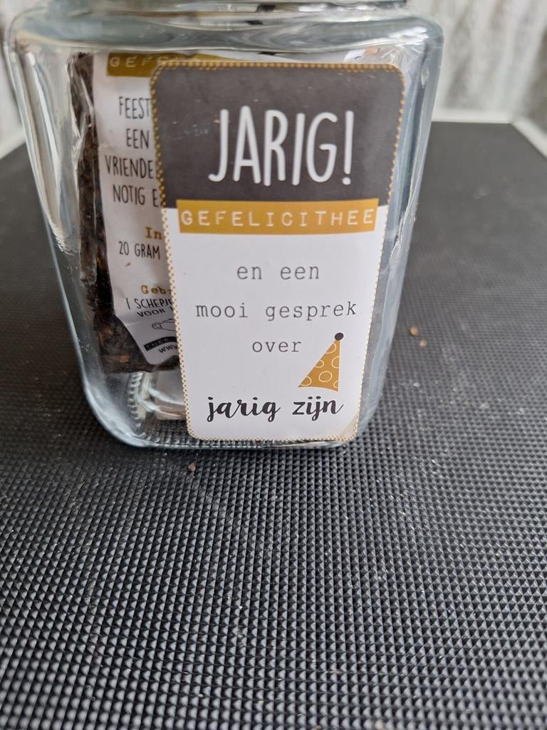 Glazen pot met thee en spel, Onbekend, Onbekend, Ophalen of Verzenden, Zo goed als nieuw