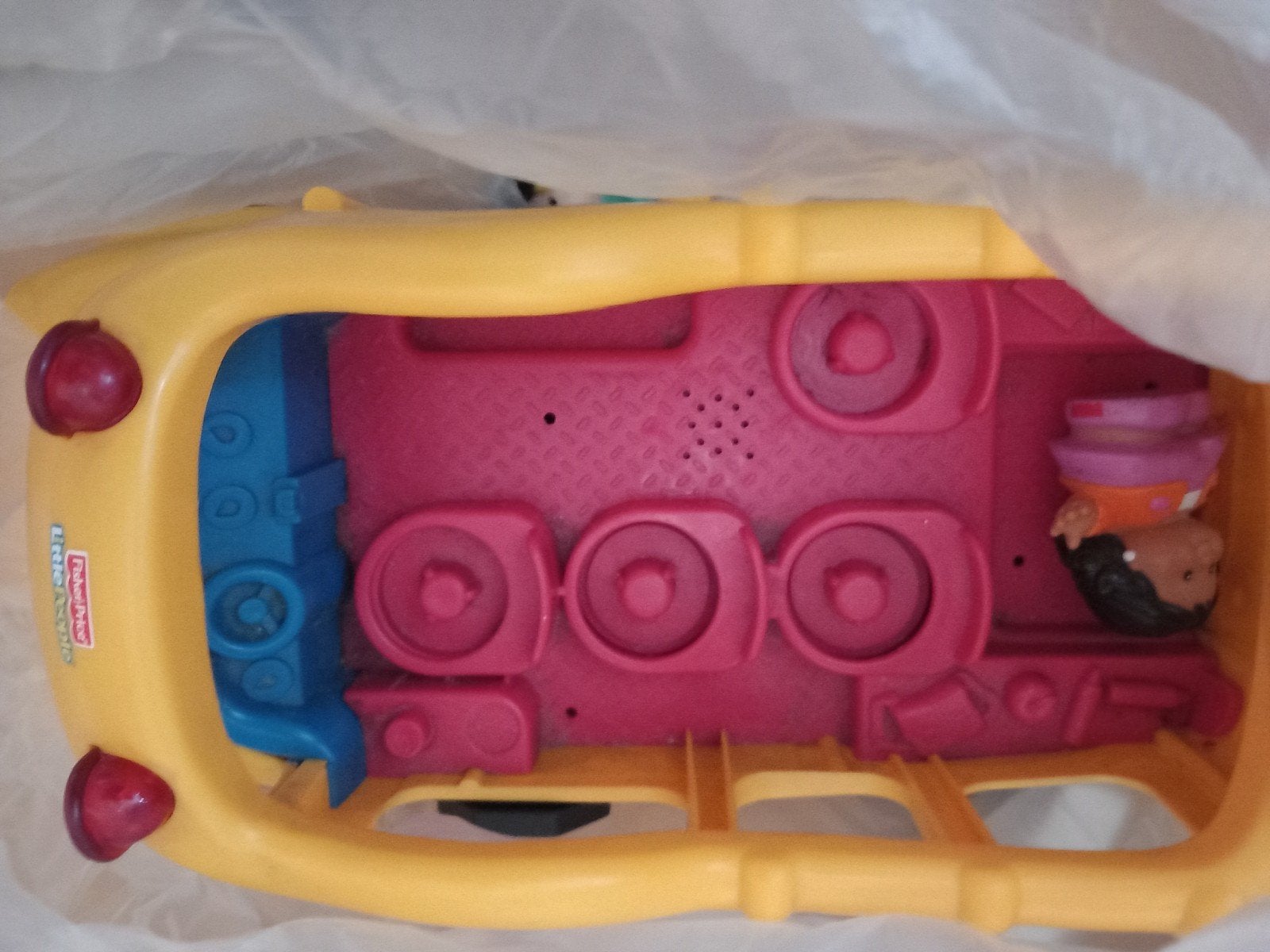 Fisher price schoolbus met geluid met ongeveer 3 poppetjes, Kinderen en Baby's, Speelgoed | Fisher-Price, Ophalen, Zo goed als nieuw
