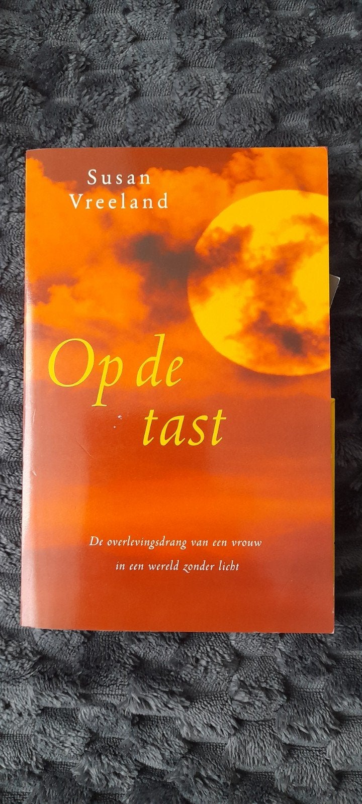 S. Vreeland - Op de tast, Ophalen of Verzenden, Zo goed als nieuw, S. Vreeland
