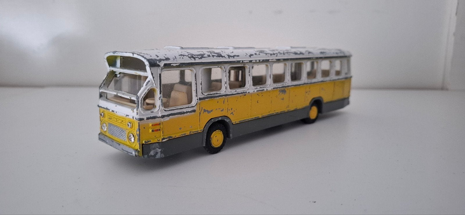 Daf bus lion car, Hobby en Vrije tijd, Ophalen of Verzenden, Gebruikt, Bus of Vrachtwagen, Lion Toys