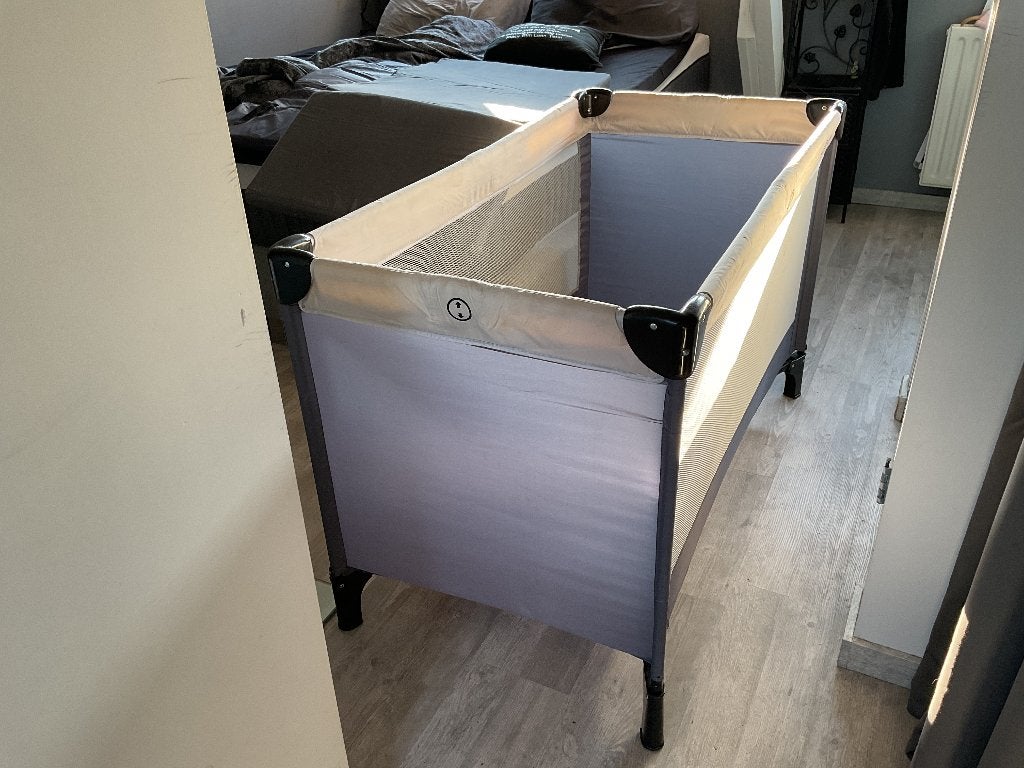 Te koop Campingbedje, Ophalen, Gebruikt, Reisbedje