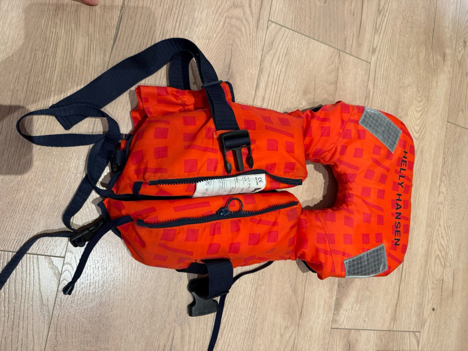 Helly Hansen kinderreddingsvest 100N, Ophalen, Zo goed als nieuw, Kind, Reddingsvest of Zwemvest