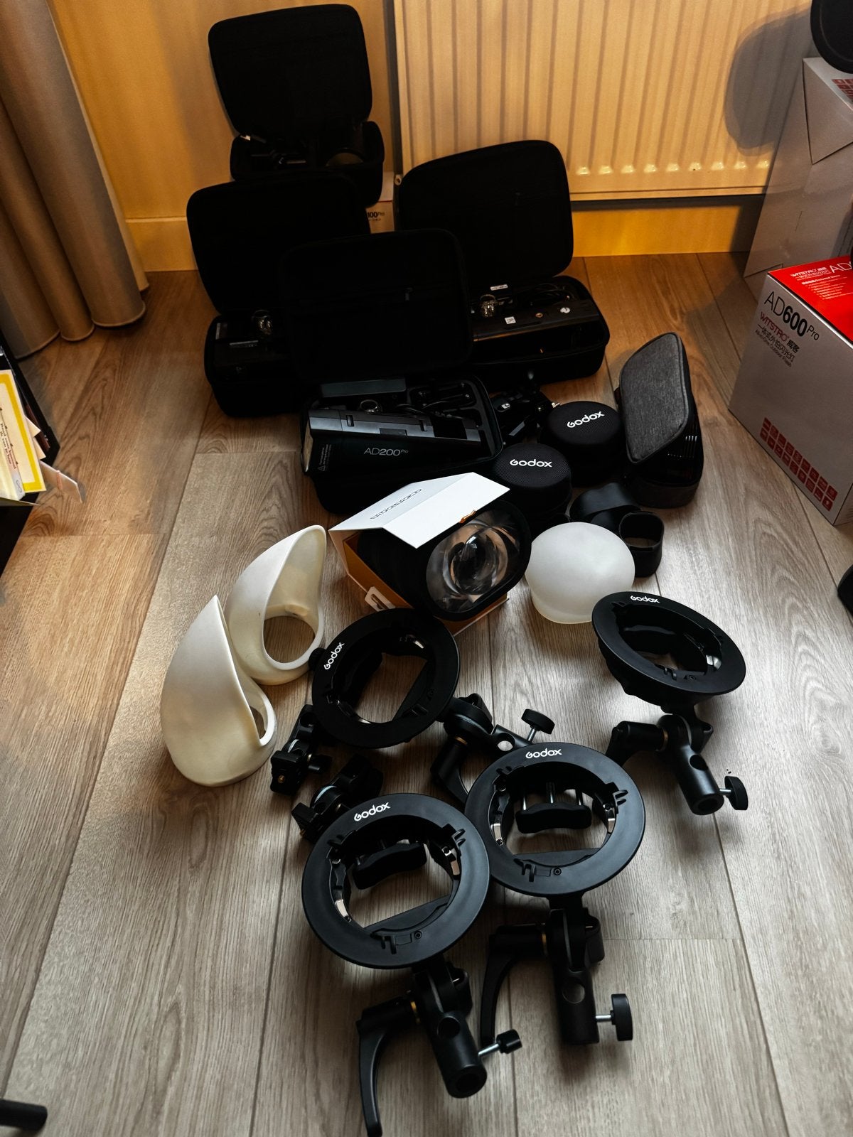 3x Godox AD200Pro, 1x AD100Pro met accessoires en MagMod, Ophalen, Zo goed als nieuw, Studioflitser, Draadloos