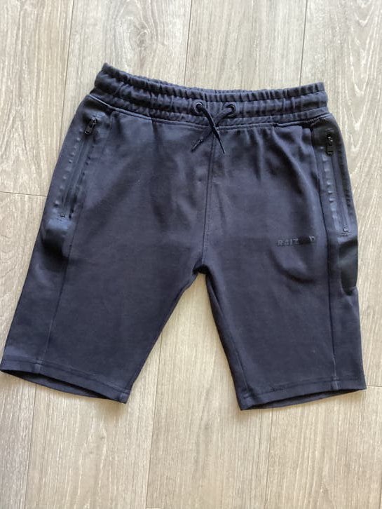 Raizzed Radford zwarte korte broek jogging maat XS, Kleding | Heren, Ophalen of Verzenden, Zo goed als nieuw, Zwart, W32 (confectie 46) of kleiner