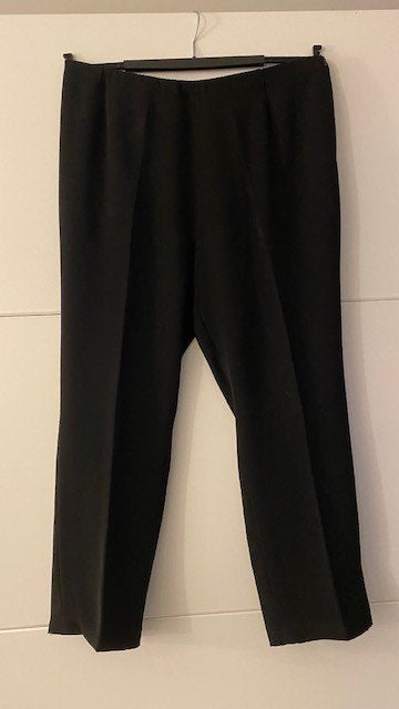 Zwarte broek met rechte pijpen, Zwart, Maat 46/48 (XL) of groter, Ophalen of Verzenden, Zo goed als nieuw