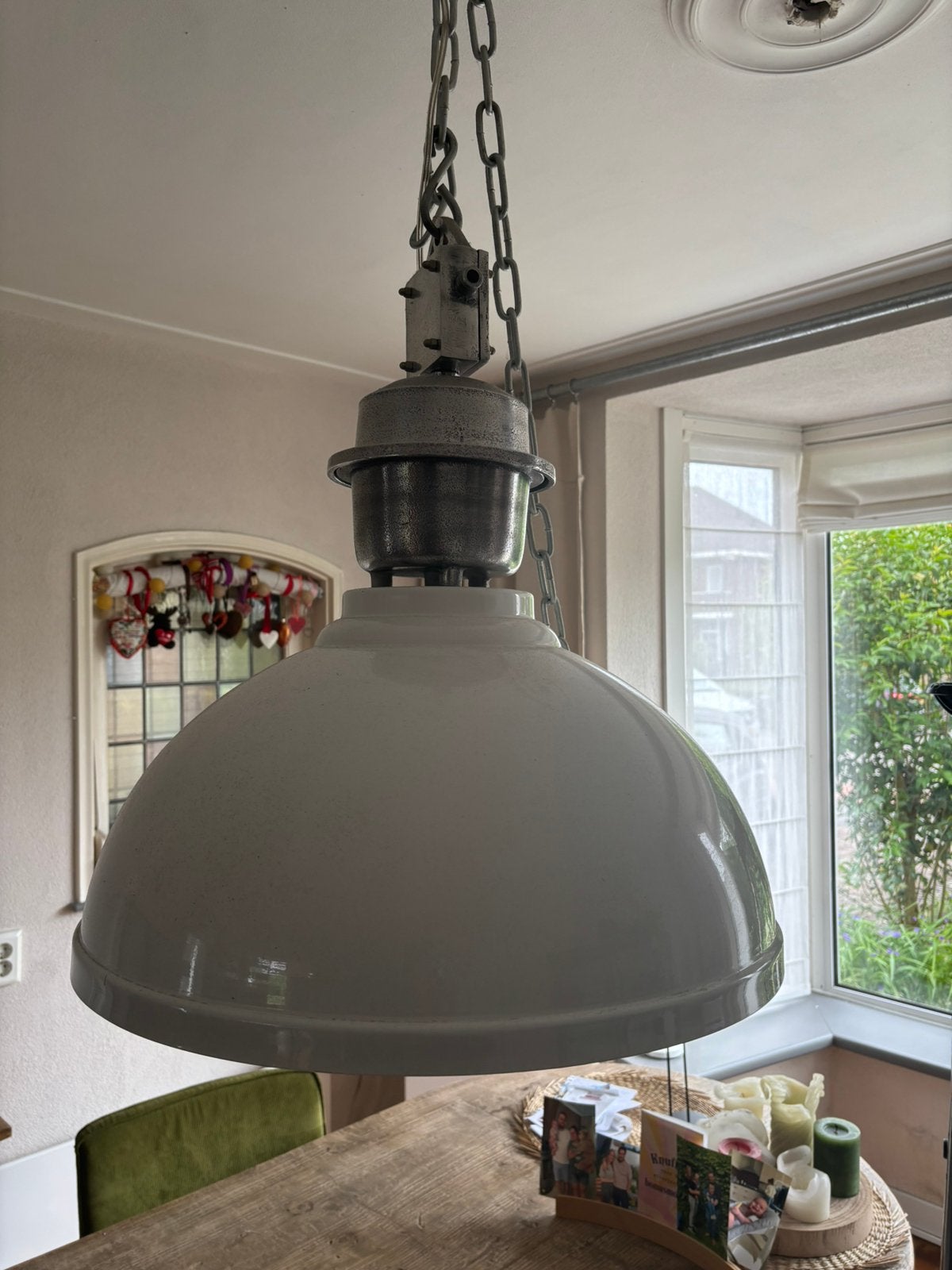 I.z.g.st. WITTE EMAILLE INDUSTRIËLE HANGLAMP, Huis en Inrichting, Lampen | Hanglampen, Overige materialen, Ophalen of Verzenden