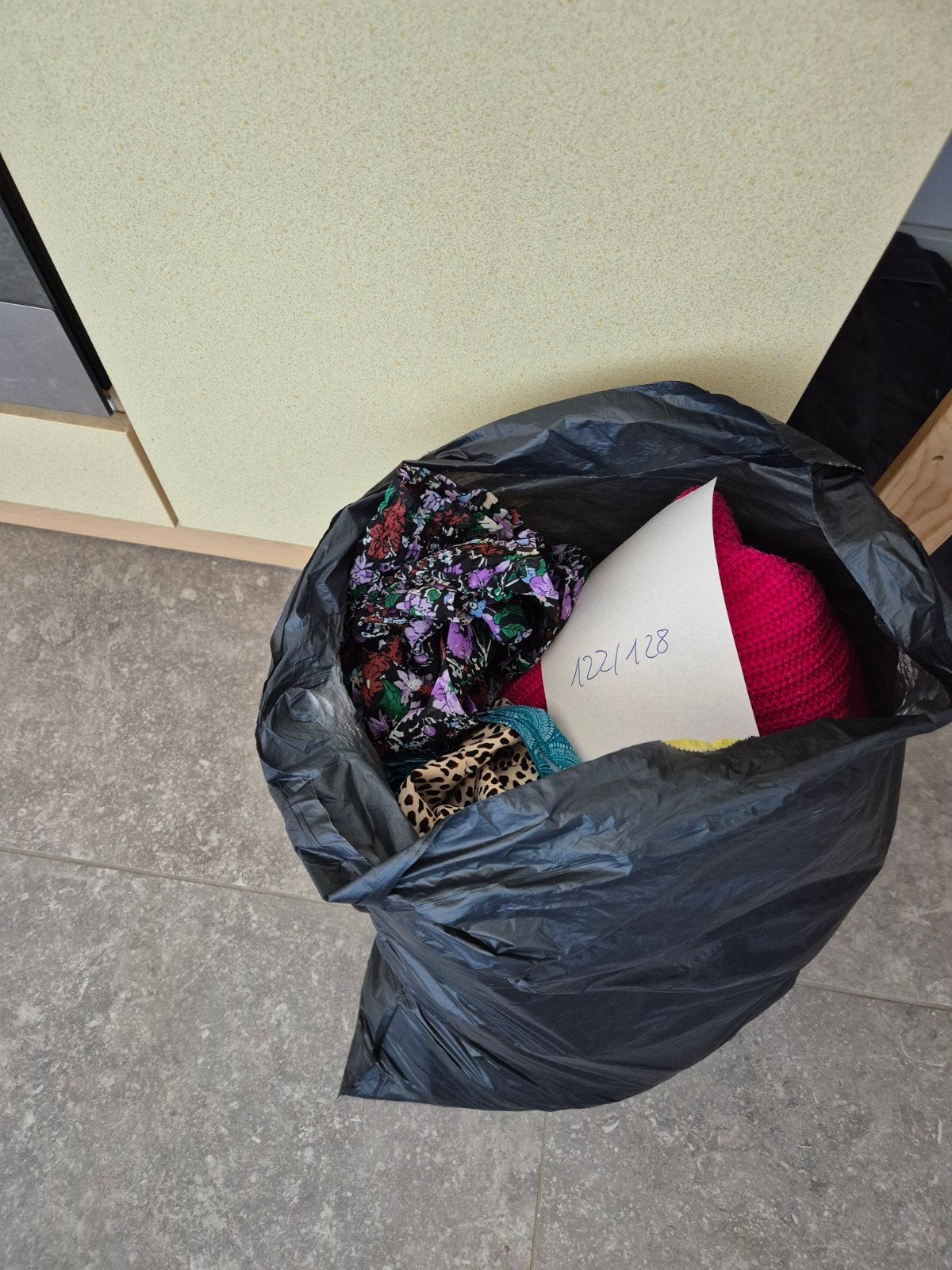 tas vol met meisjes kleding maat 122/128, Ophalen, Zo goed als nieuw, Meisje, Jurk of Rok