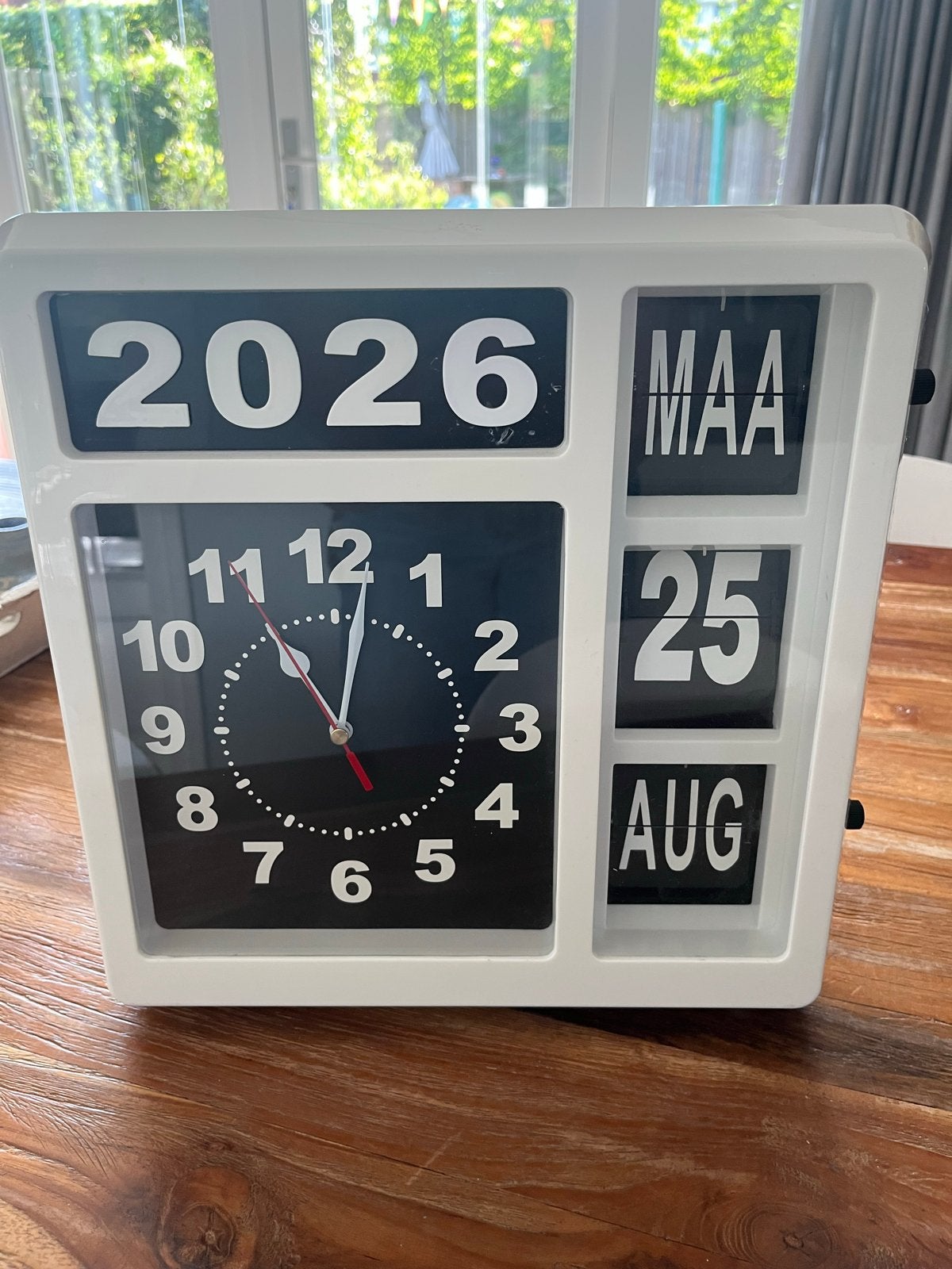 Dementieklok met datumweergave, Gebruikt, Wit, Ophalen of Verzenden, Analoog en Digitaal