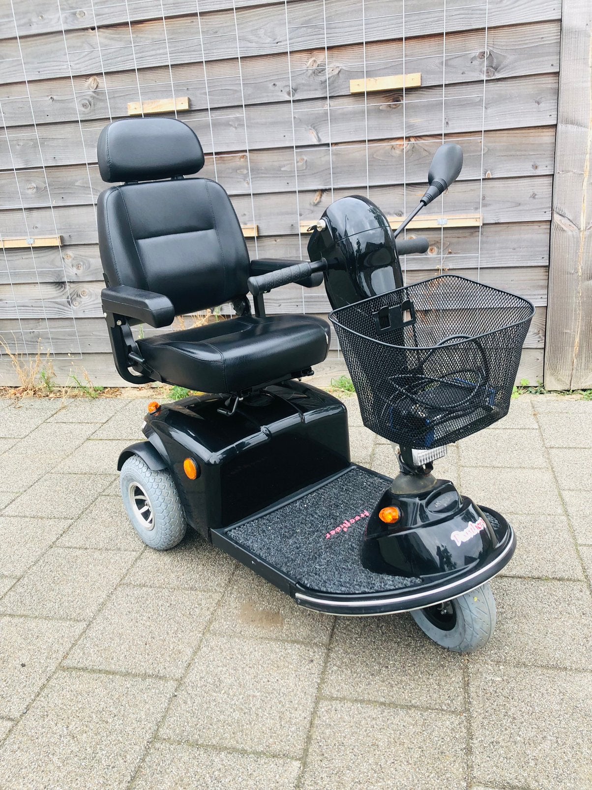 Prachtige scootmobiel in zeer goede staat. Rijd prima, 16 t/m 25 km, Ophalen of Verzenden, Zo goed als nieuw, Sterling