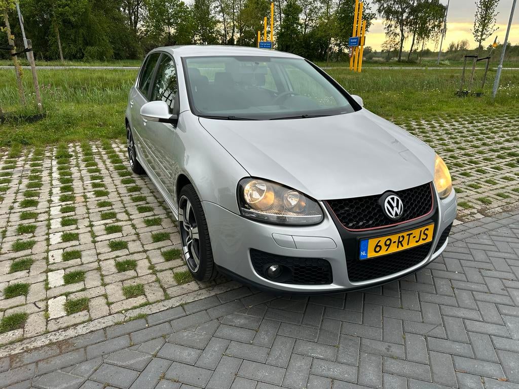 Volkswagen Golf 1.6 16V FSI 85KW 5D 2005 Grijs, Auto's, Voorwielaandrijving, Elektrische ramen, 4 cilinders, 620 kg