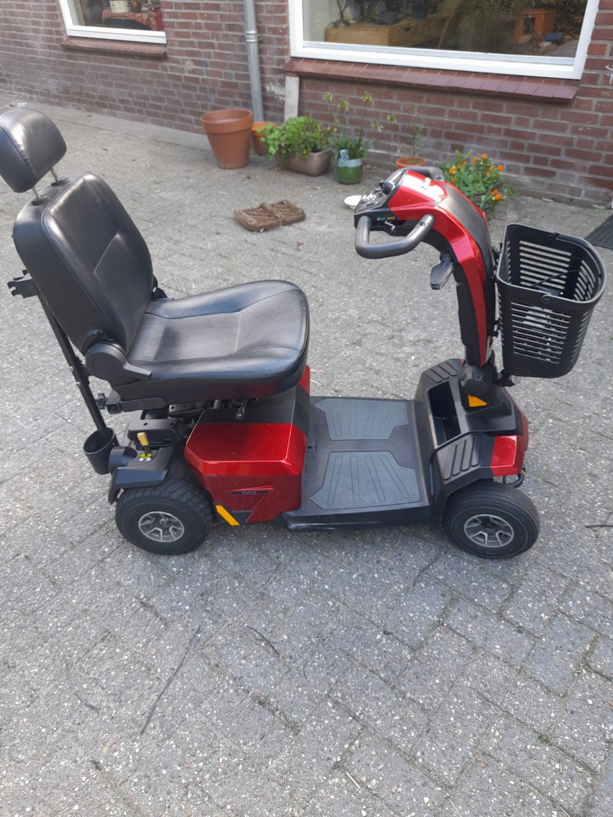 scootmobiel pride ivia izgst met nieuwe accu s
leuke Scoo, Diversen, Brommobielen en Scootmobielen, Gebruikt, 16 t/m 25 km, Ophalen of Verzenden