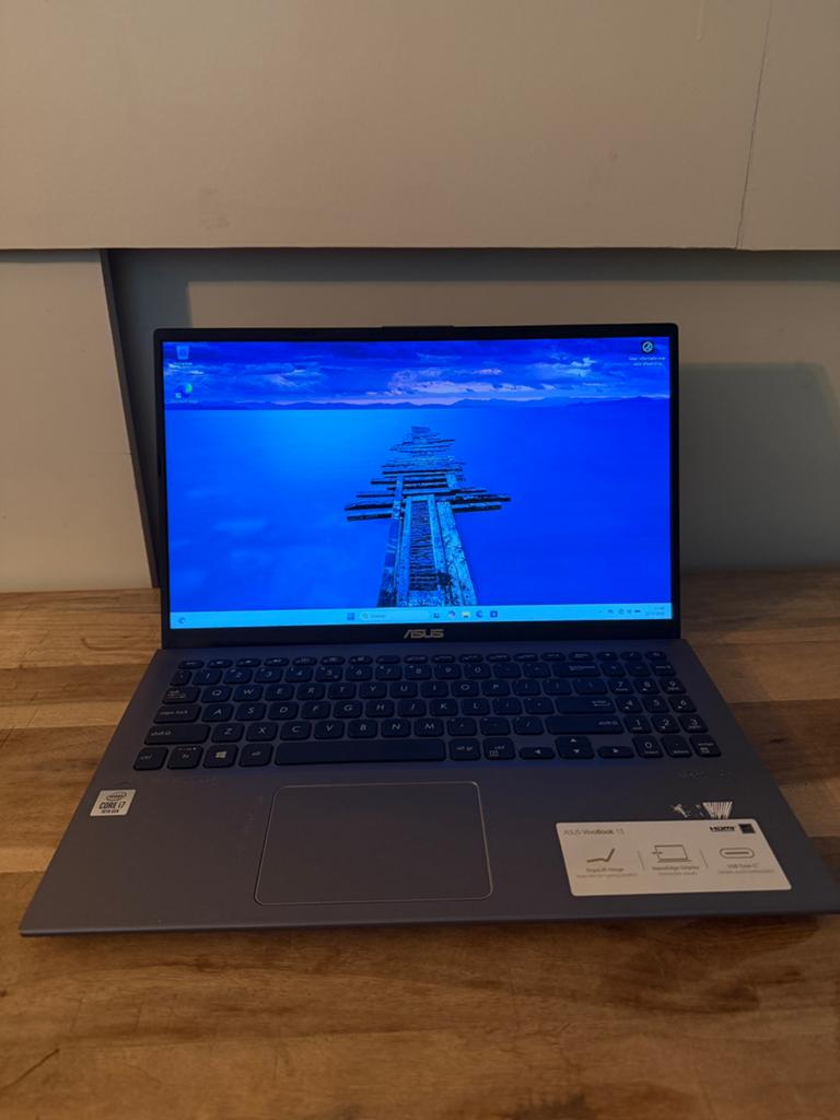 ASUS vivobook Laptop - i7 8GB 256gb 15 inch, 2 tot 3 Ghz, 8 GB, Ophalen of Verzenden, Zo goed als nieuw