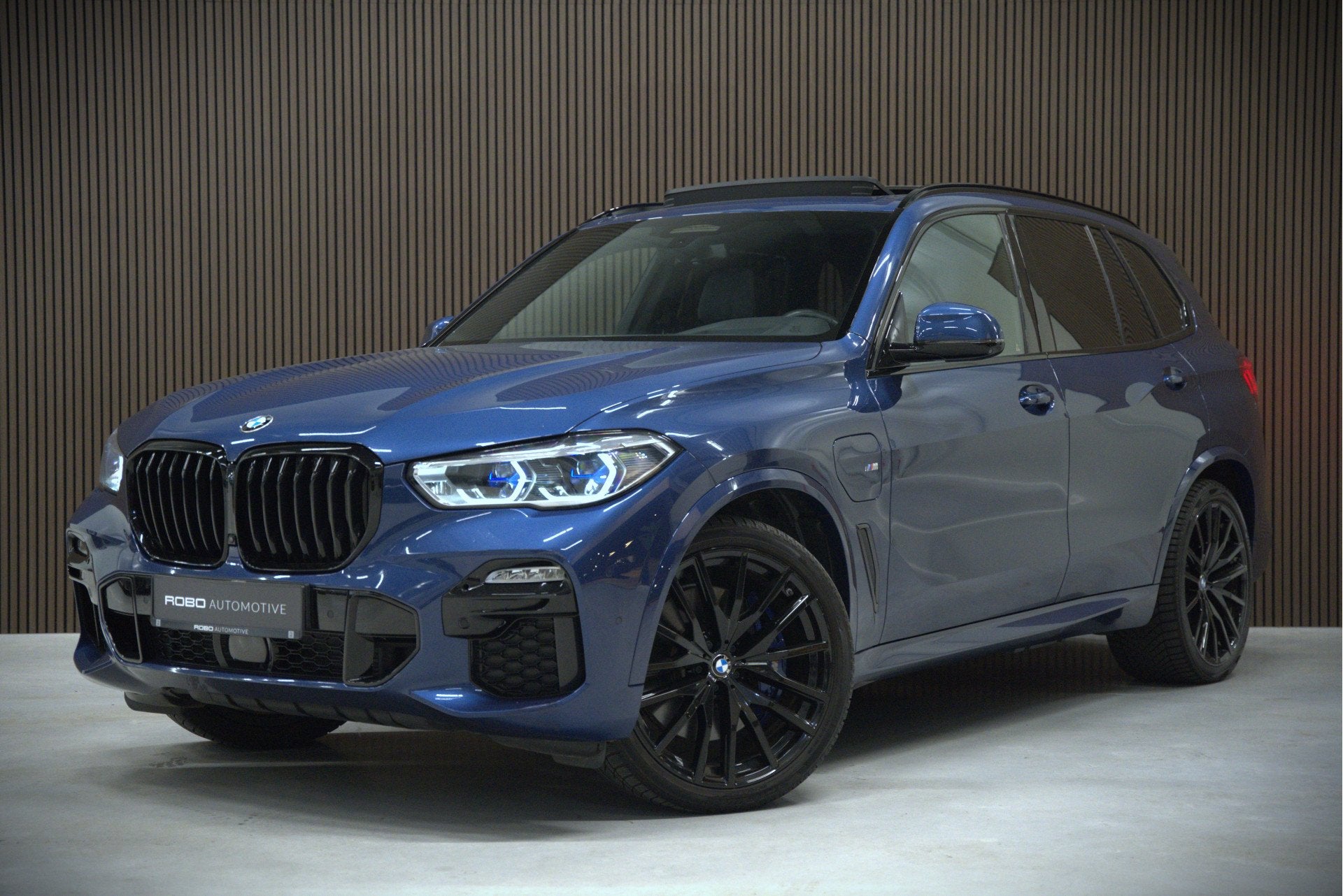 BMW X5 xDrive45e High Executive | Panoramadak | Harman Kardo, Auto's, Gebruikt, 394 pk, Blauw, Vierwielaandrijving