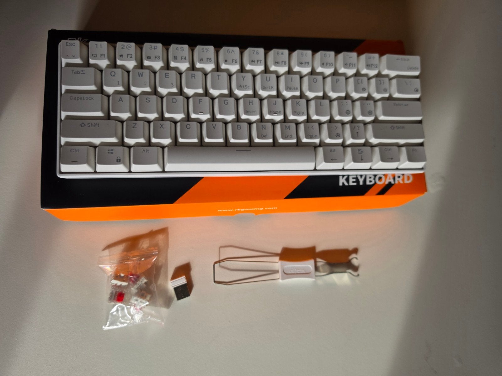 Royal Kludge RK61 - Draadloos Gaming Toetsenbord - Mechanisc, Verzenden, Zo goed als nieuw, Qwerty, RK Royal Kludge