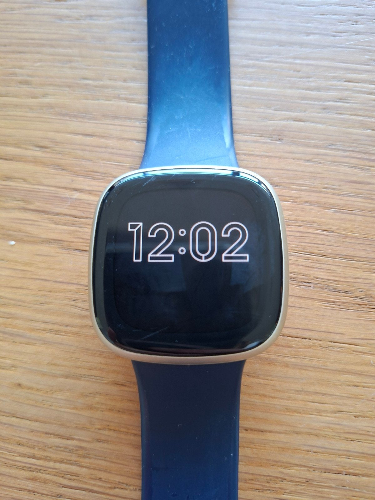 Fitbit Versa 3 met oplader en blauwe band - Werkt perfect!, Ophalen, Gebruikt, Blauw, Fitbit