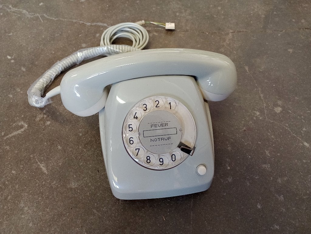 Retro grijze telefoon met draaischijf, Ophalen of Verzenden, Zo goed als nieuw, Met draaischijf