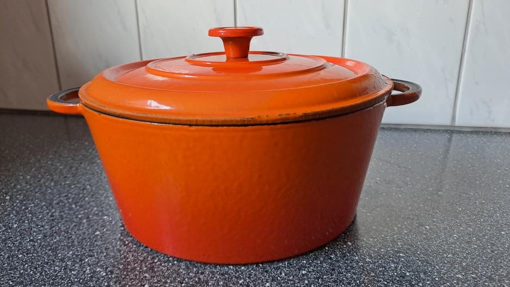 Oranje Franse gietijzeren braadpan -, Gebruikt, Onbekend@voorbeeld.com, Gietijzer, Onbekend