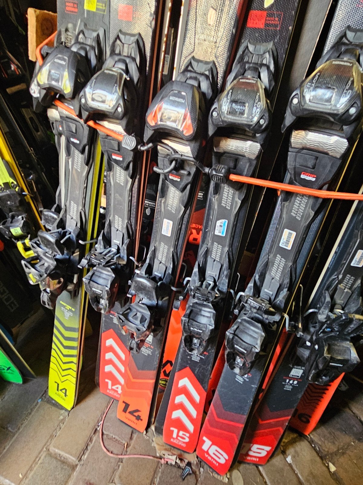 veel VOLKL RACETIGER SKIS SL RC SRC SC, Overige merken, 160 tot 180 cm, Ophalen of Verzenden, Zo goed als nieuw