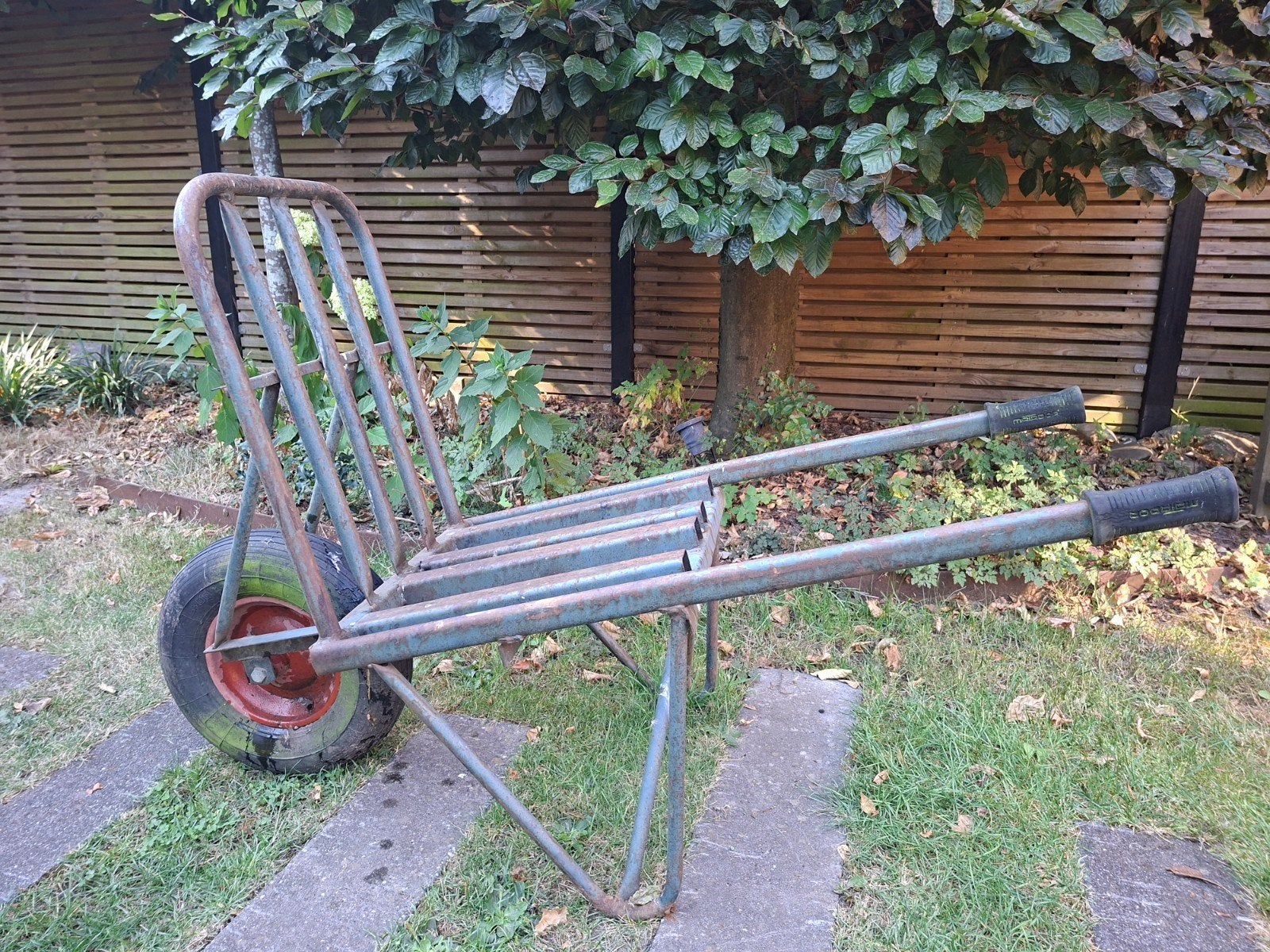 Matador kruiwagen - Robuuste en betrouwbare hulp, Ophalen, Matador, Handmatig, Gebruikt