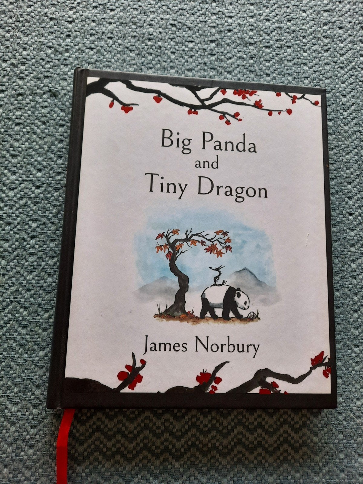 Big Panda and Tiny Dragon - Hardcover met leeslint, Ophalen of Verzenden