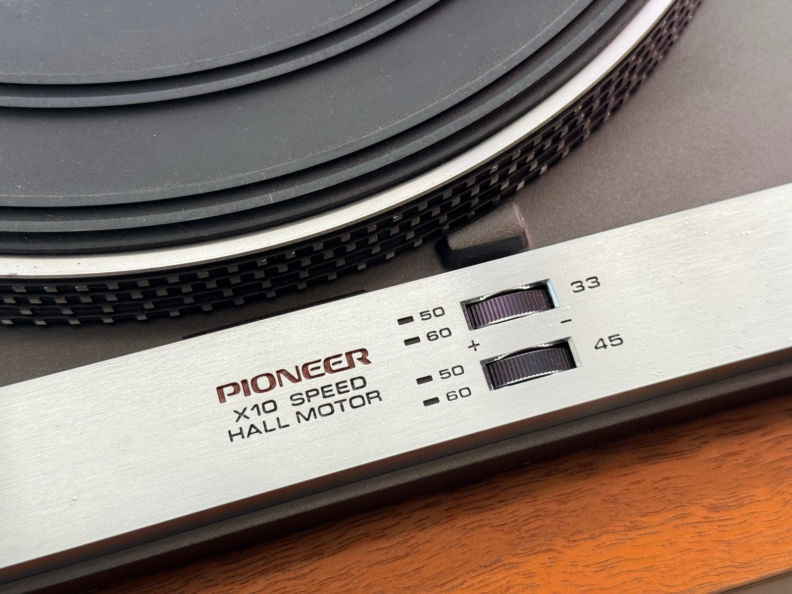 Foto 4 van Pioneer PL-61 Direct Drive Platenspeler