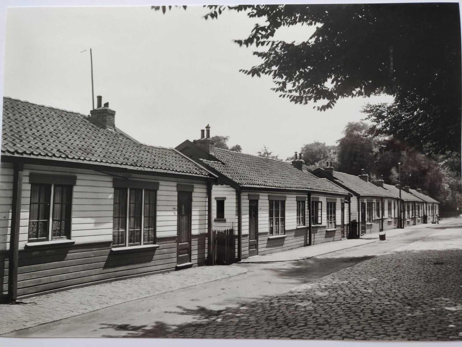 B510 Bankastraat Noodwoningen 23x17, Verzamelen, Foto's en Prenten, Gebruikt, Overige onderwerpen, Voor 1940, Ophalen of Verzenden