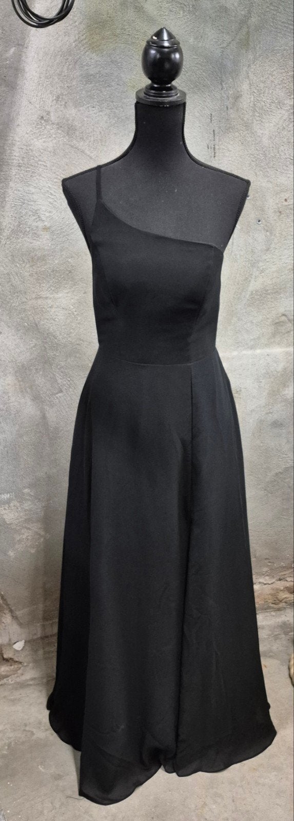 JJ's House one shoulder jurk met split zwart maat 36, Kleding | Dames, Galajurk, Zwart, Ophalen of Verzenden, Zo goed als nieuw