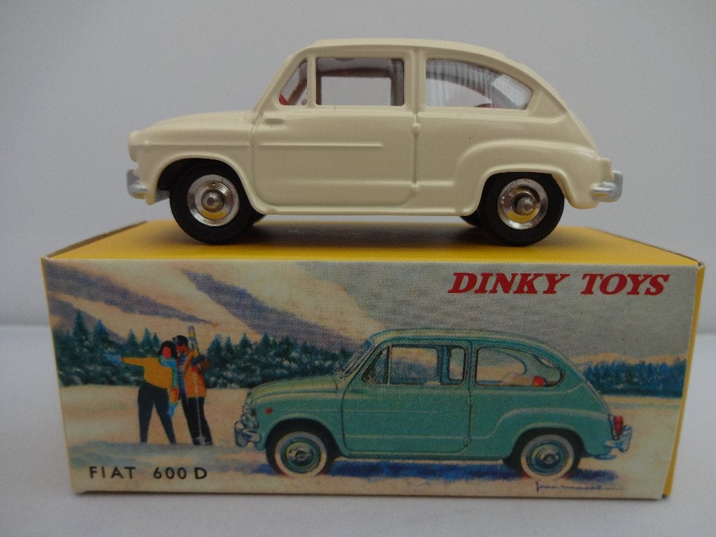 Fiat 600 D beige nr: 520 van Dinky Toys schaal 1:43, Hobby en Vrije tijd, Modelauto's | 1:43, Ophalen of Verzenden, Nieuw, Auto