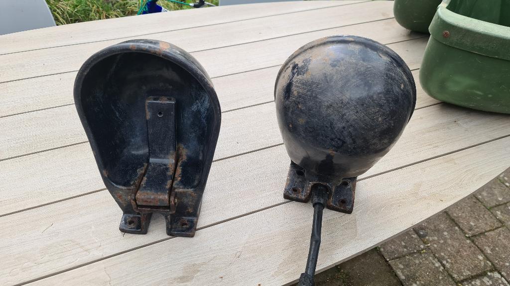 Drinkbakken voor paarden en koeien, Dieren en Toebehoren, Ophalen, Gebruikt