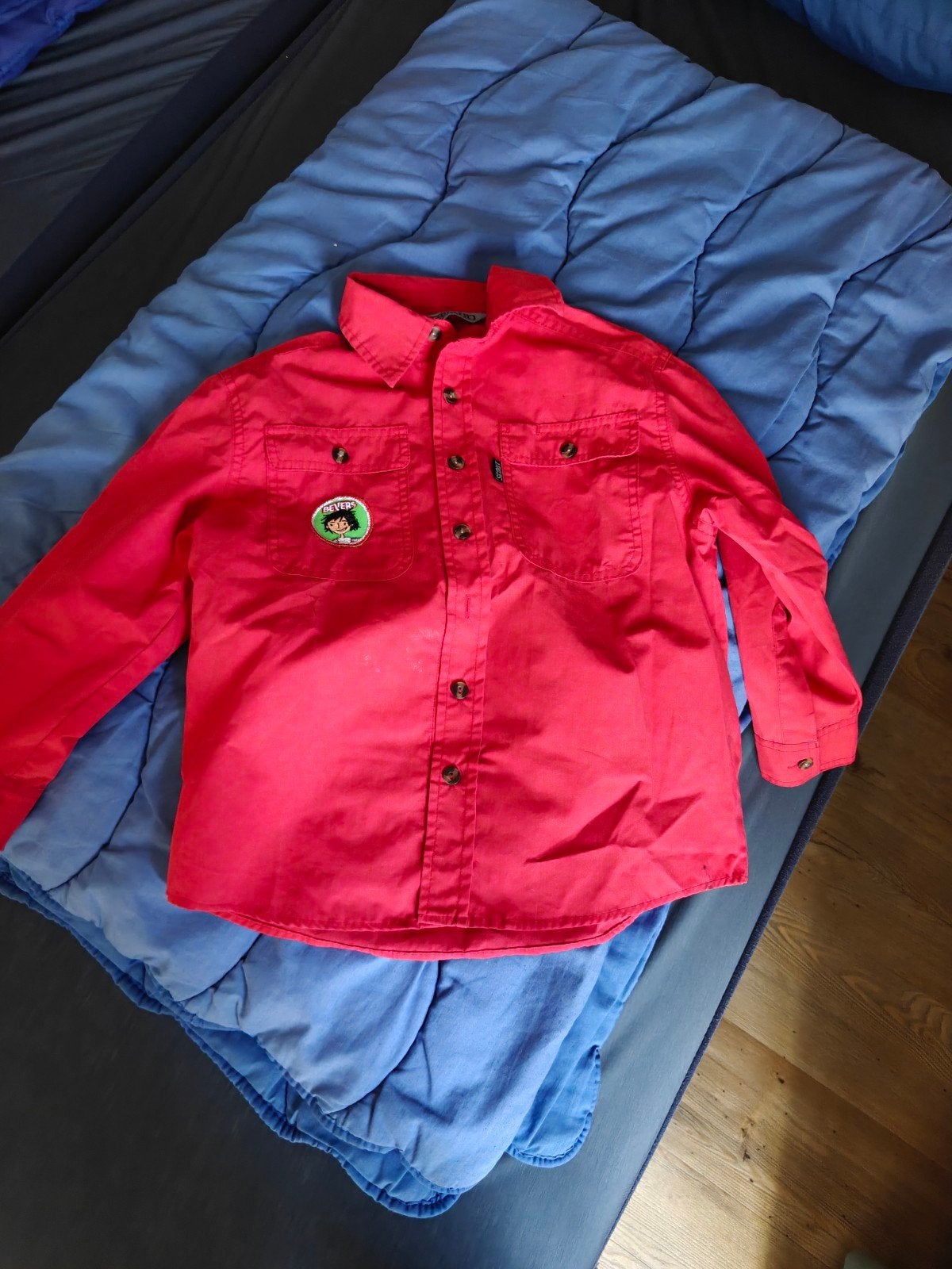 Scoutfit scouting Bever blouse rood - Maat 128, Verzamelen, Ophalen of Verzenden, Zo goed als nieuw, Kleding