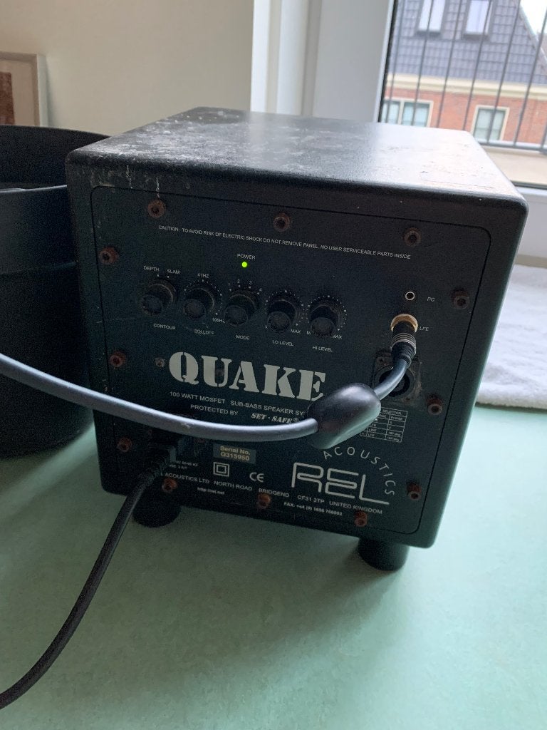 Rel quake subwoofer, Gebruikt, Subwoofer, 60 tot 120 watt, Ophalen