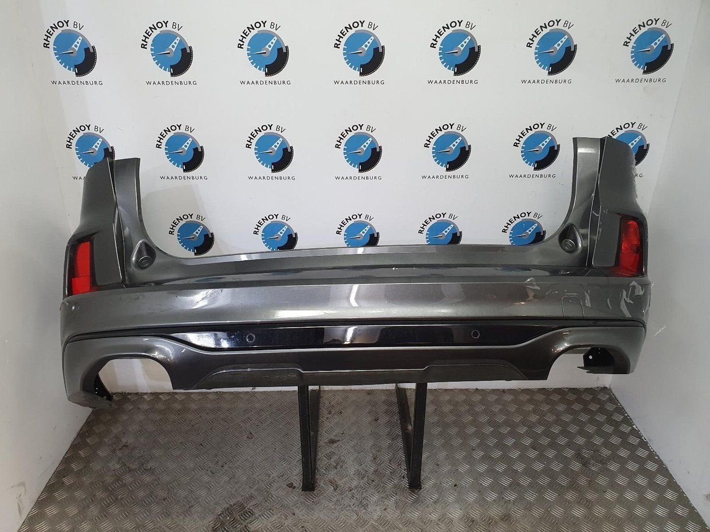 FORD KUGA ST LINE BUMPER ACHTER 2021, Gebruikt, Ophalen of Verzenden, Stiba lid, Achter