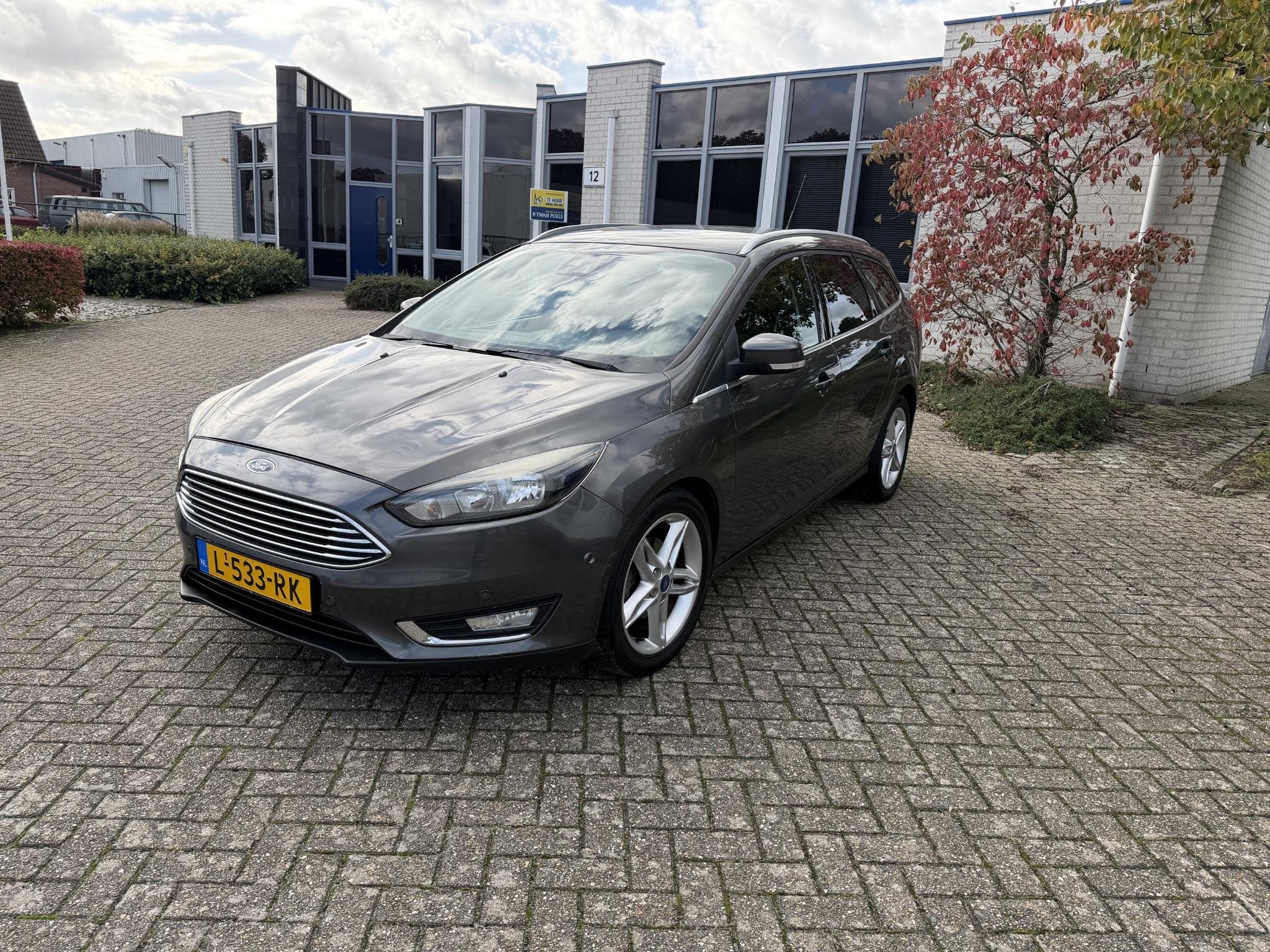Ford Focus Wagon 1.0 First Edition, Gebruikt, Euro 6, Parkeerassistent, Handgeschakeld