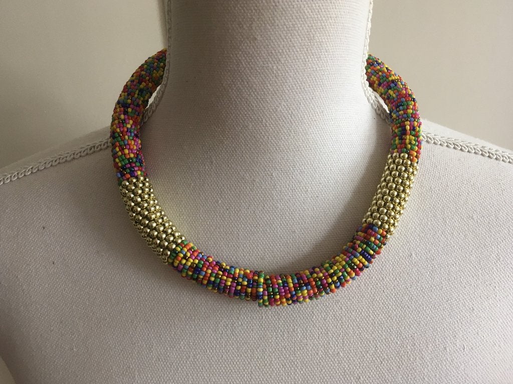 Gekleurde kraaltjes choker ketting, Ophalen of Verzenden, Gebruikt, Goud, Overige materialen