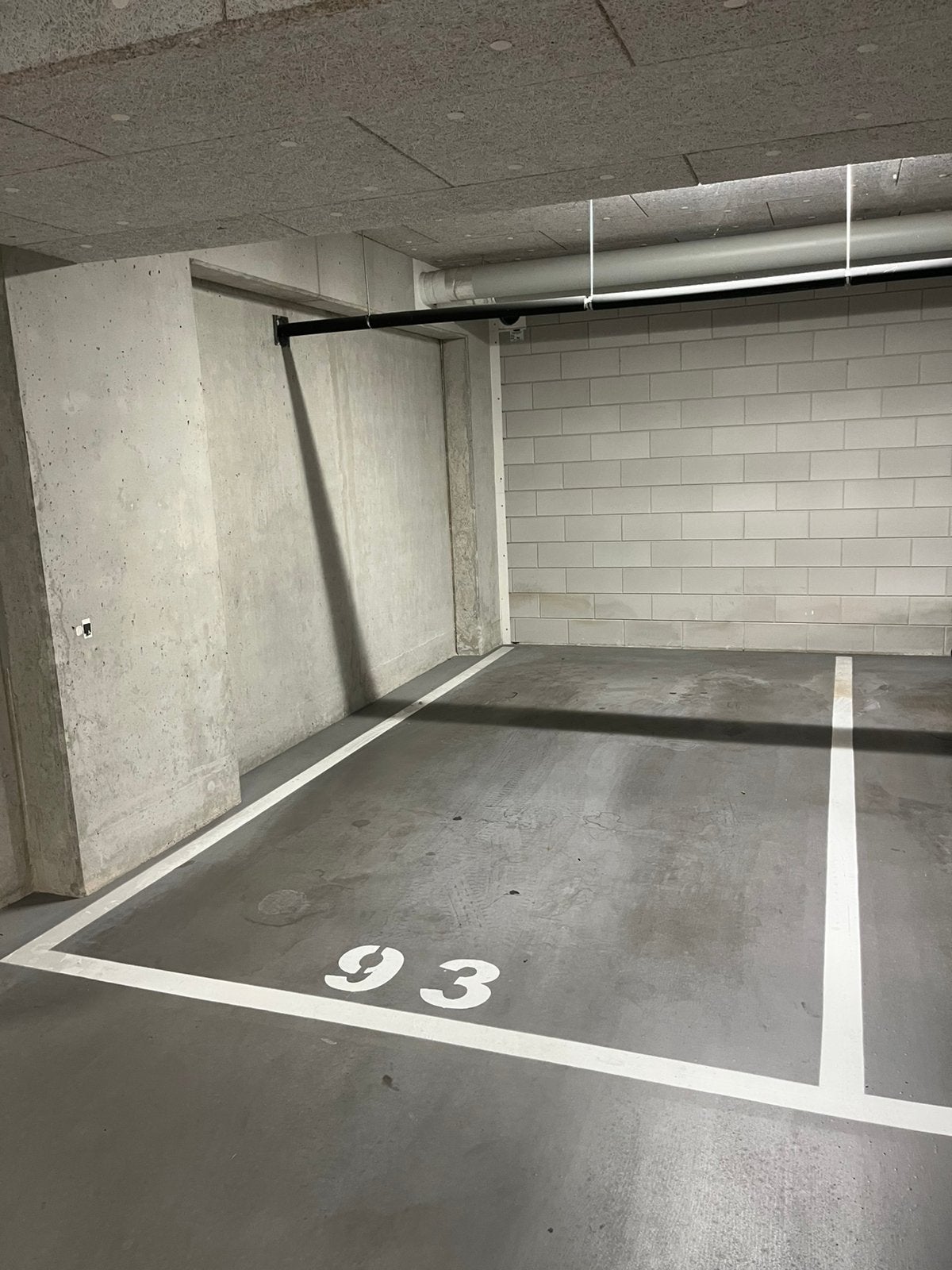 Parkeerplaat inpandige parkeer garage, Huizen en Kamers, Garages en Parkeerplaatsen, Utrecht