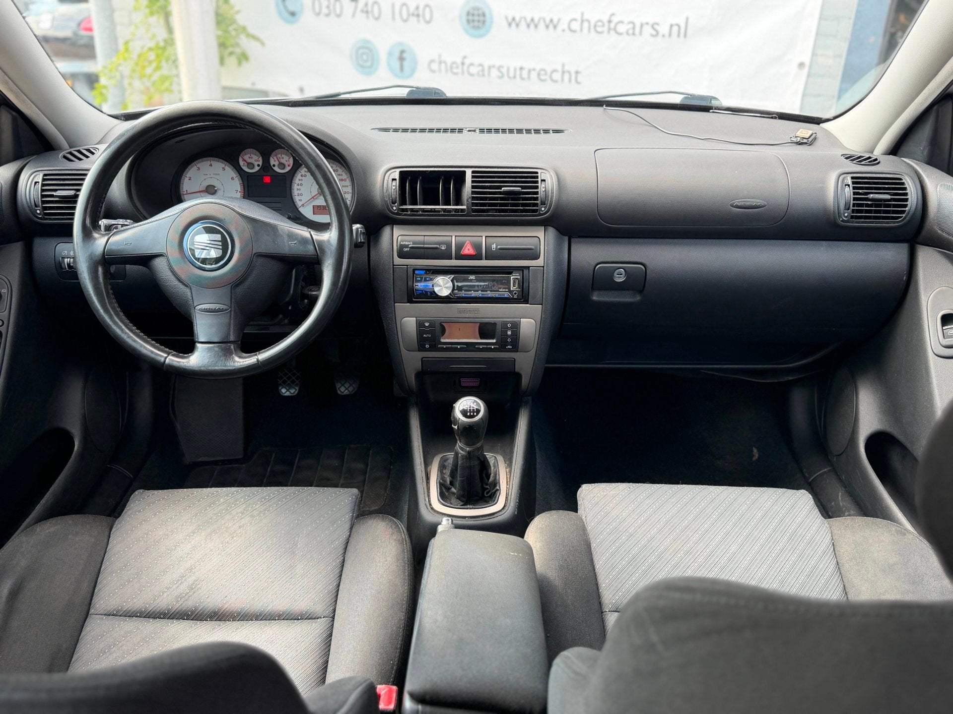 Seat Leon 1.8 TURBO TOPSPORT|NAP|AIRCO|DEALEROH|BOEKJES|6BAK, Voorwielaandrijving, Stof, Gebruikt, 4 cilinders