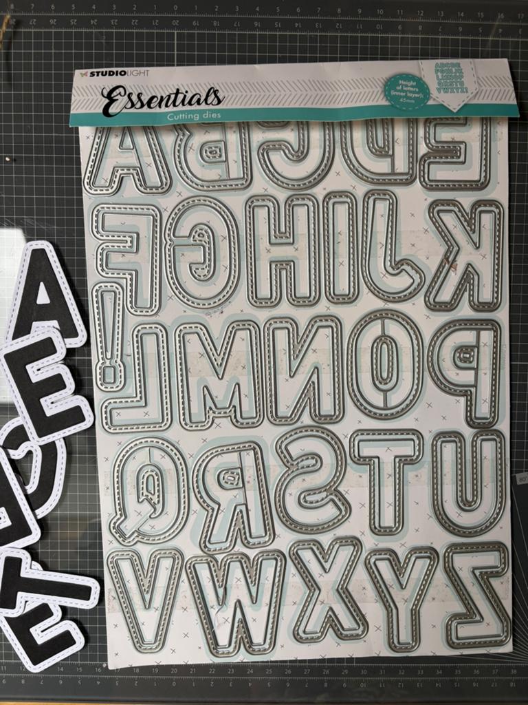 Studio light large alphabet van 47,95 voor 20,00, Hobby en Vrije tijd, Ophalen of Verzenden, Zo goed als nieuw, Overige thema's