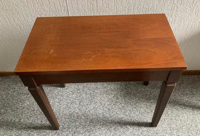 Orgel- of pianobankje, met bergvak., Gebruikt, 55 tot 75 cm, Rechthoekig, Hout