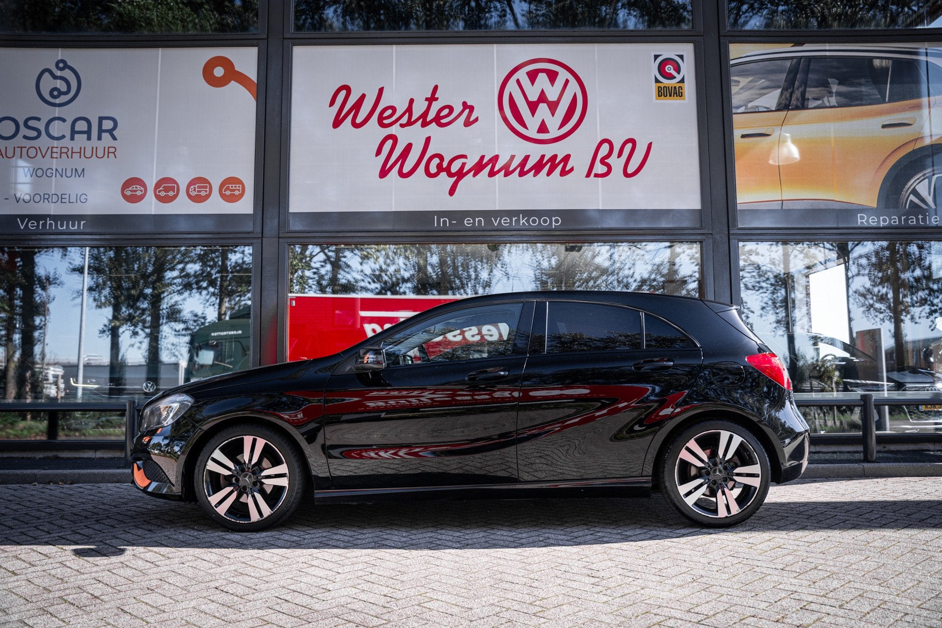 Mercedes-Benz A-klasse 180 Ambition | Aut | Navi | PDC | Xen, Auto's, Gebruikt, 4 cilinders, Onderhoudsboekje, 695 kg