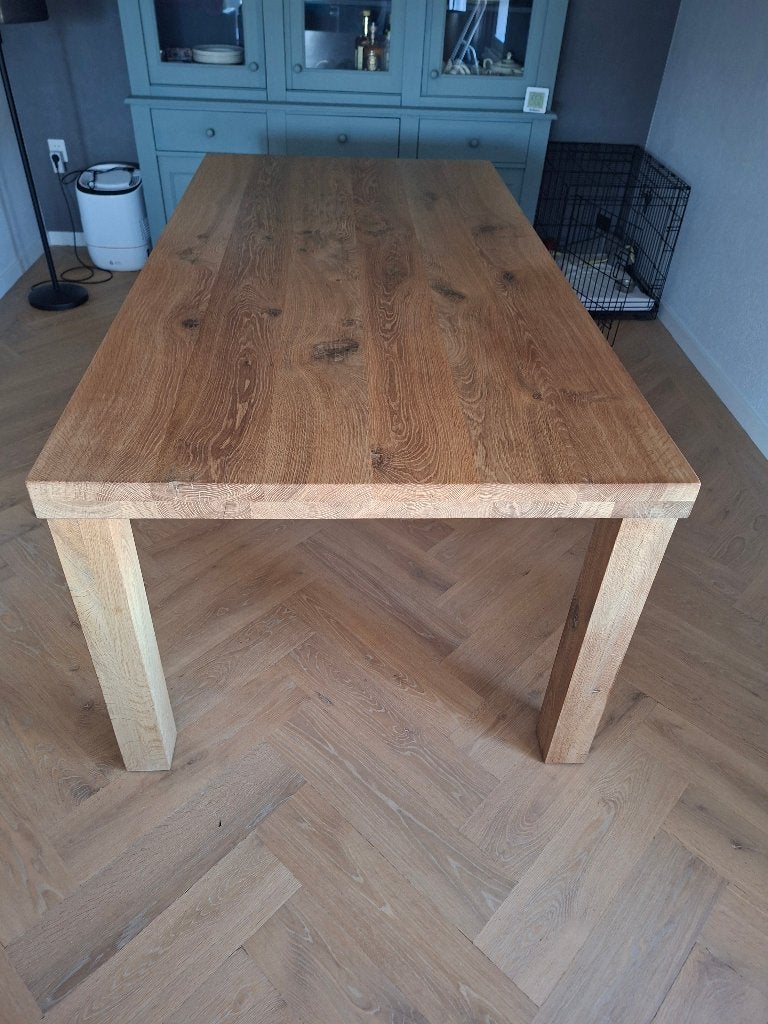 Mooie gebakken eiken eetkamertafel 190x100 cm