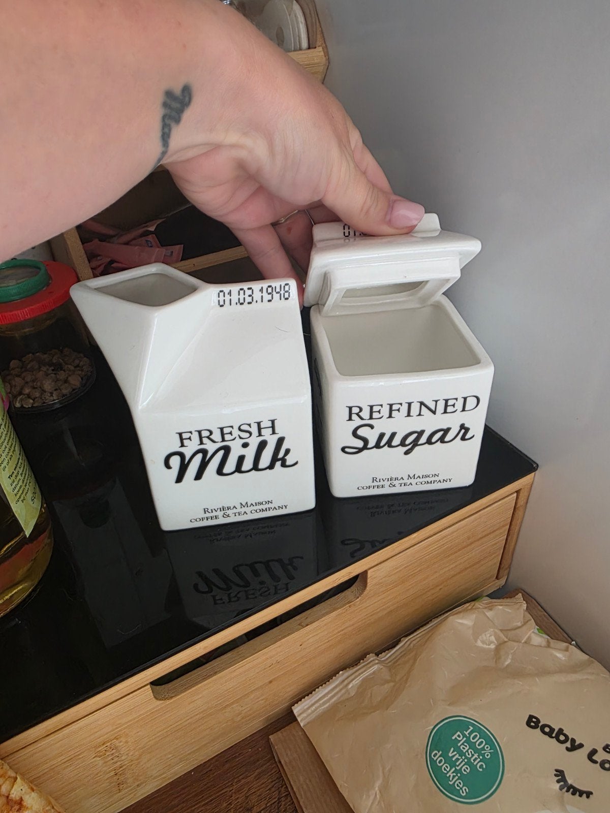Riviera Maison Fresh Milk & Refined Sugar set, Overige typen, Ophalen of Verzenden, Zo goed als nieuw, Steen/keramiek