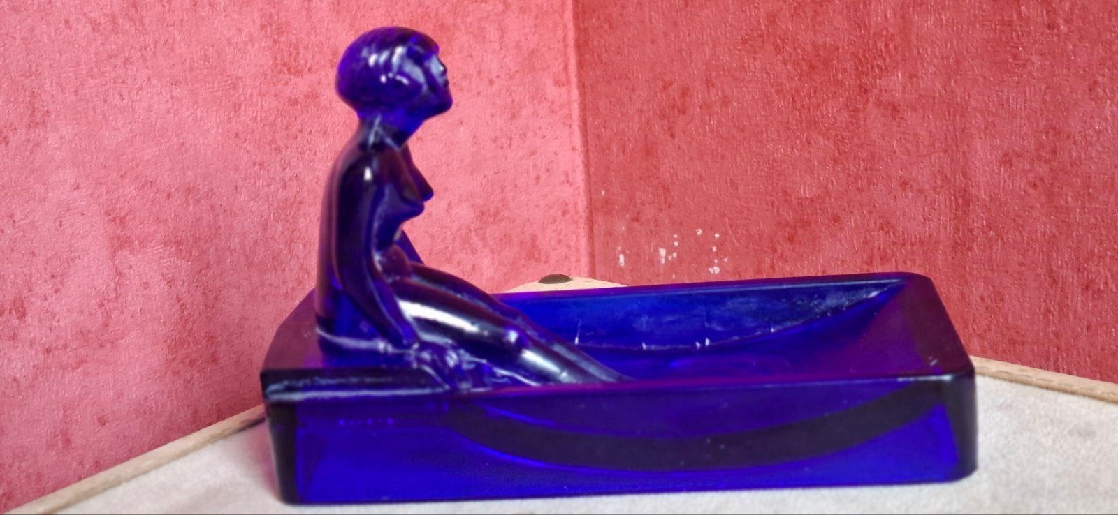 art deco vide poche glas  blauw vrouw in bad  h.hofman, Antiek en Kunst, Ophalen of Verzenden