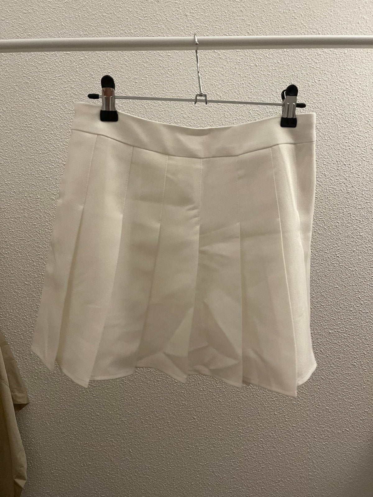 Witte geplooide skort - Fashion & Dust, Maat 38/40 (M), Wit, Ophalen of Verzenden, Gedragen