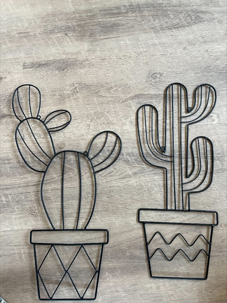 Set of 2 black metal cactus wall decorations, Ophalen, Zo goed als nieuw