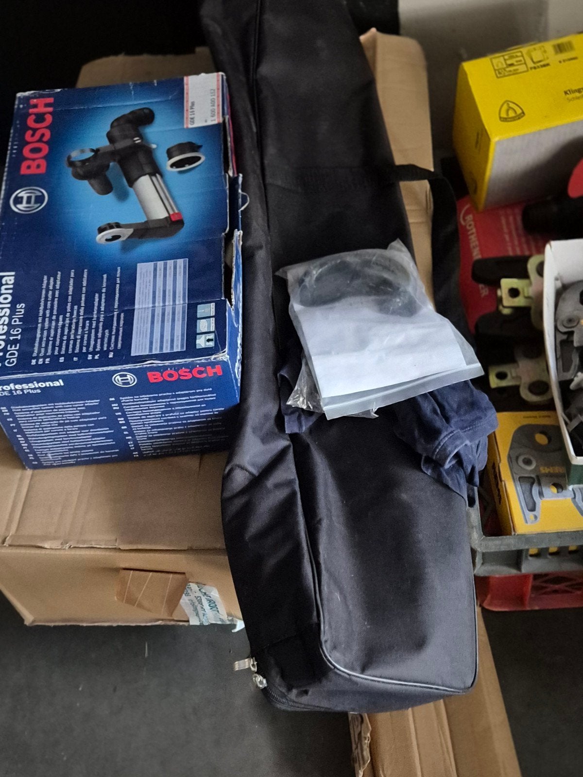 Gereedschap en materiaal Magazijn opkoop nieuw gebruikt, Ophalen